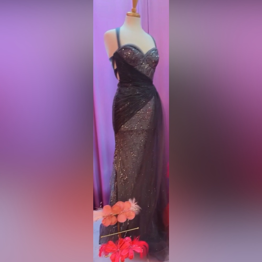Elegant Black Evening Gown